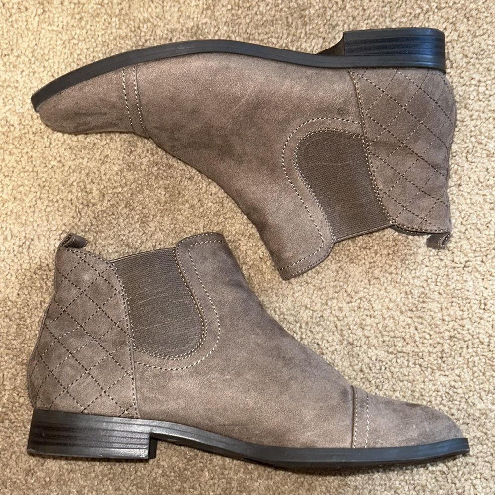 Unisa Suede Women's Ankle Boots 6.5 Brown Great Condition